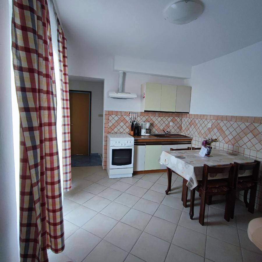 Apartmani Olivera 2 Супетарска-Драга Экстерьер фото