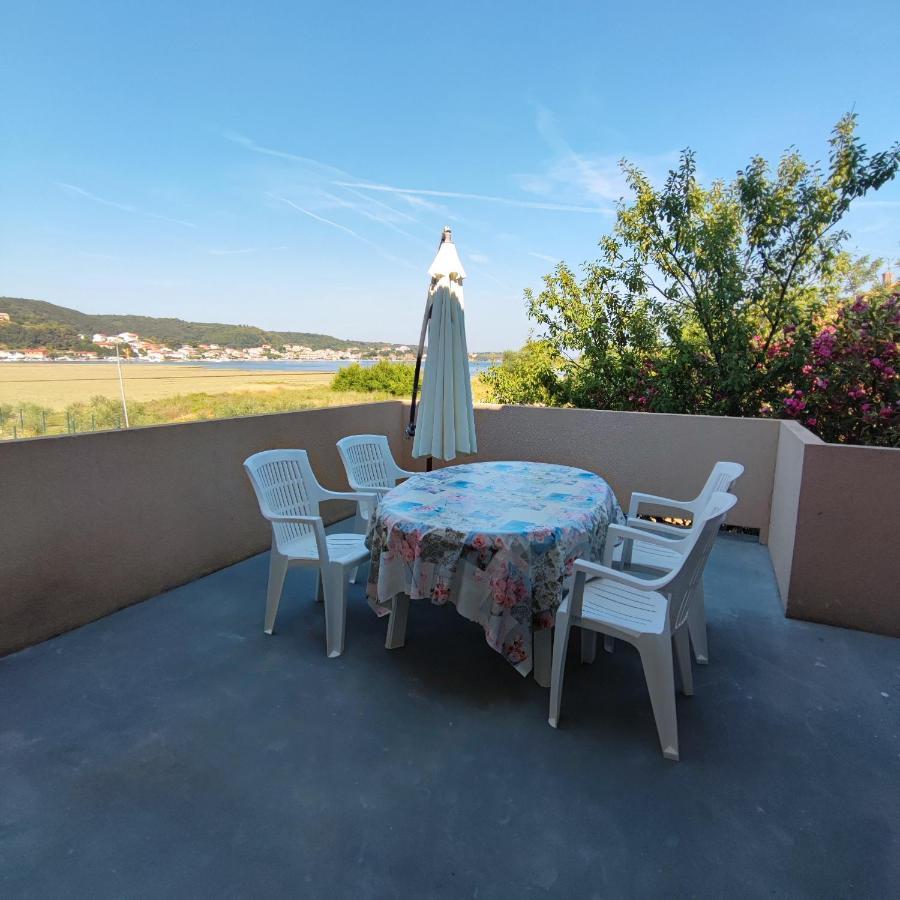 Apartmani Olivera 2 Супетарска-Драга Экстерьер фото