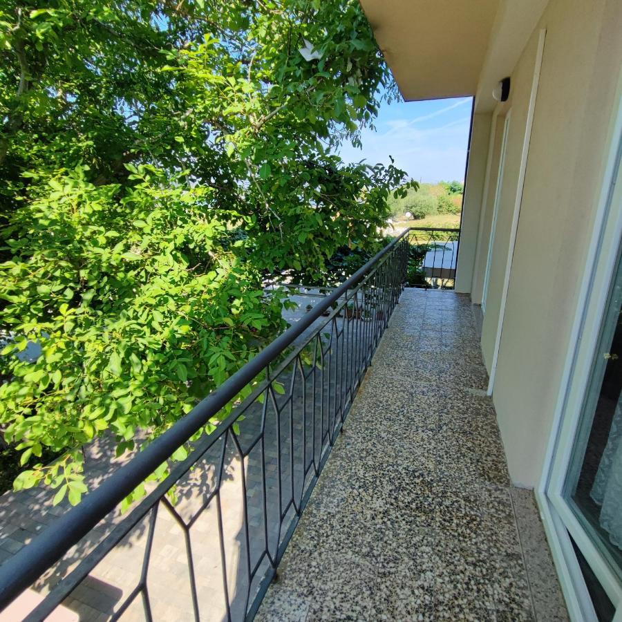 Apartmani Olivera 2 Супетарска-Драга Экстерьер фото