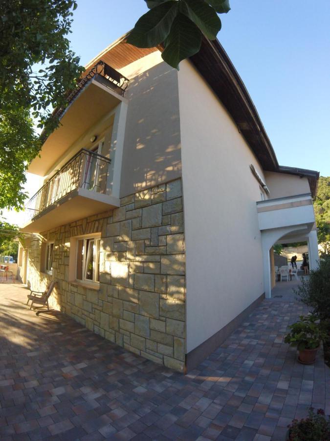 Apartmani Olivera 2 Супетарска-Драга Экстерьер фото